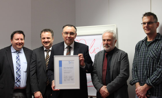 From left to right: Martin Hofferberth, (KL Head of HR), Martin Fehrenbacher (KL Head of Shared Service), Senator e. h. Prof. Roland Klinger (Director of the KVJS), Karl-Heinz Marte (KL workers‘ council), Michael Glatthar (KL Representative of the evere